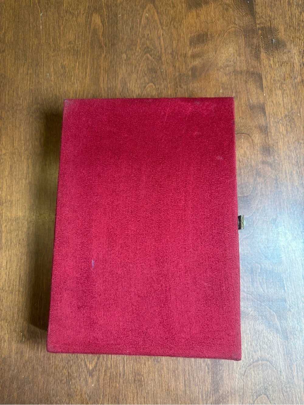 Avon Red Quilted Pearl-Stud Card & Key Holder
